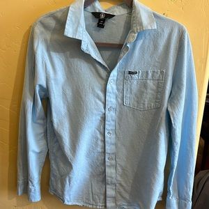 Volcom beautiful powder blue button shirt